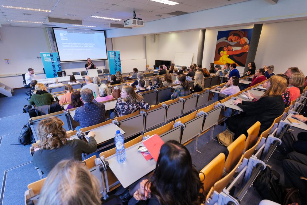 Volle zaal tijdens de ELV studiemiddag